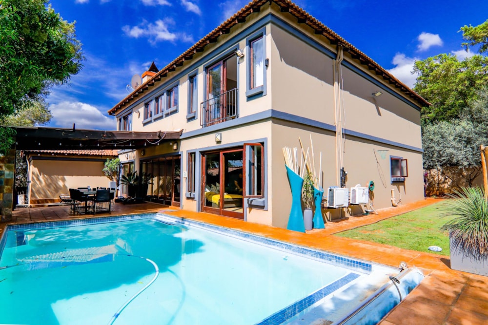 Security estate home for sale in Midstream Estate - CN1605956 Security estate home for sale in Midstream Estate - CN1605956