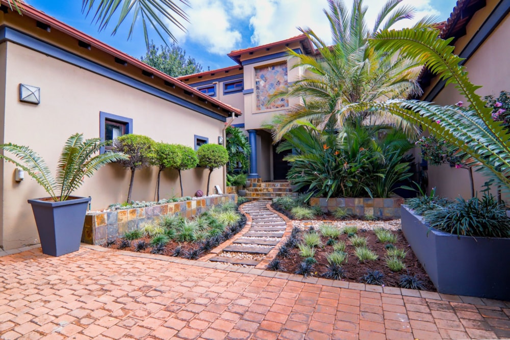 Security estate home for sale in Midstream Estate - CN1605956 Security estate home for sale in Midstream Estate - CN1605956