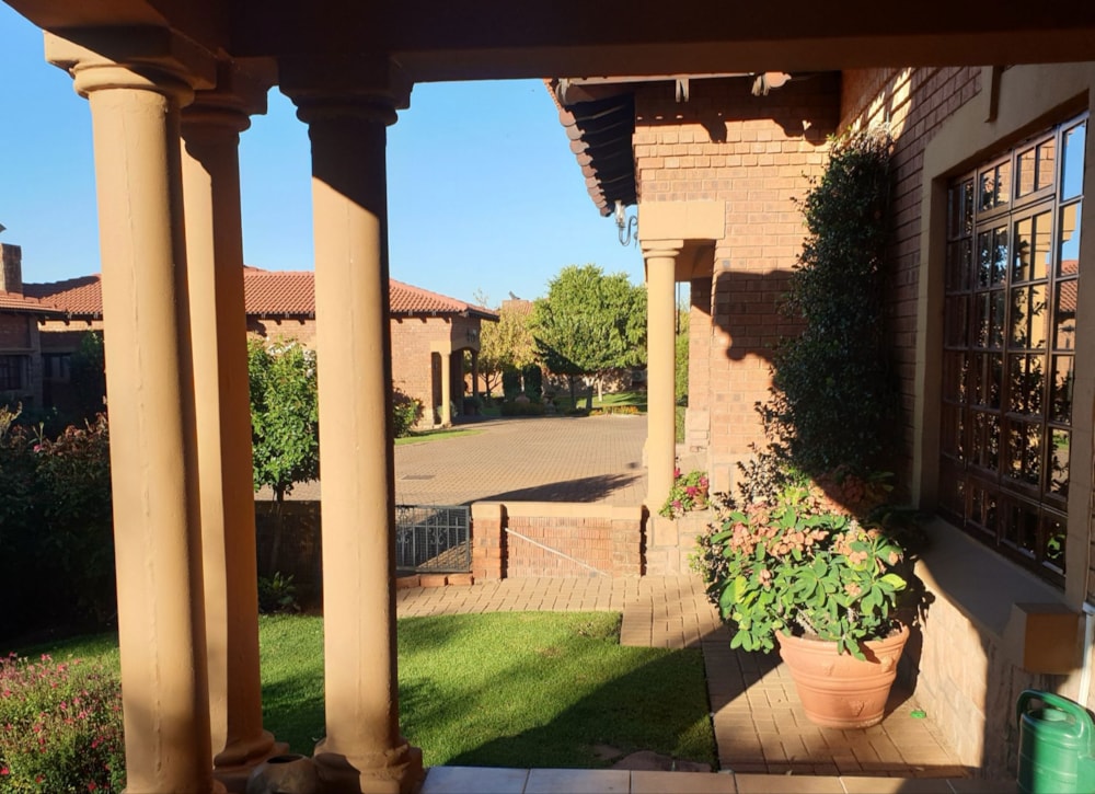 Townhouse sold in Dan Pienaar - 1BX1654096 Townhouse sold in Dan Pienaar - 1BX1654096