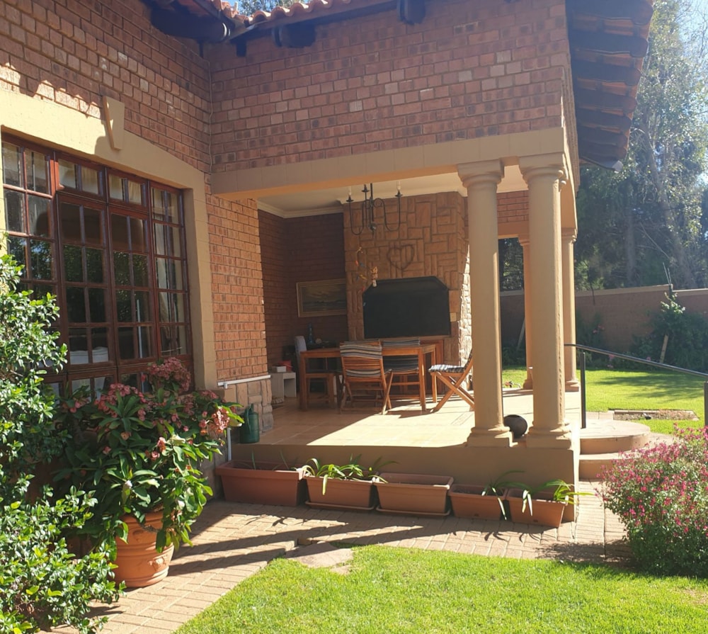 Townhouse sold in Dan Pienaar - 1BX1654096 Townhouse sold in Dan Pienaar - 1BX1654096