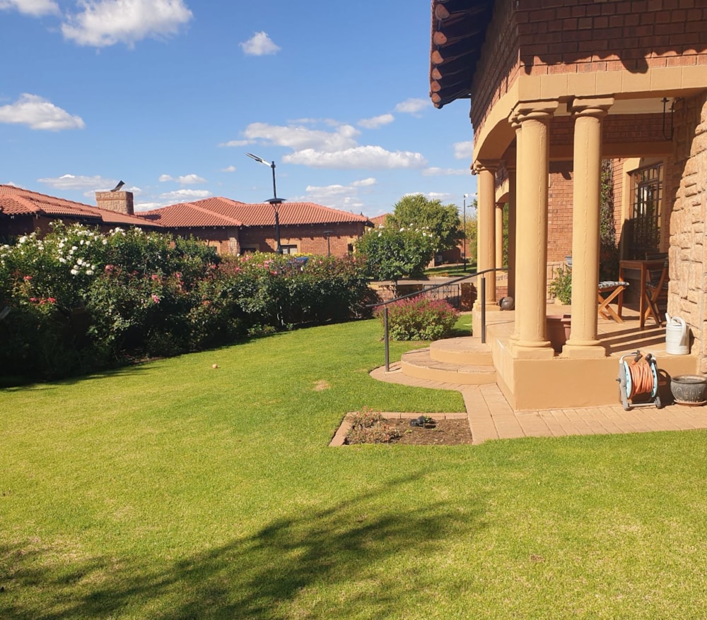 Townhouse sold in Dan Pienaar - 1BX1654096 Townhouse sold in Dan Pienaar - 1BX1654096