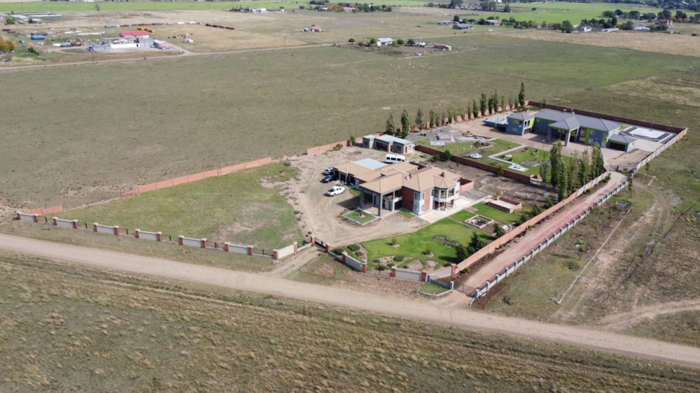 Double-storey house for sale in Vallombrosa - 1BX1656011