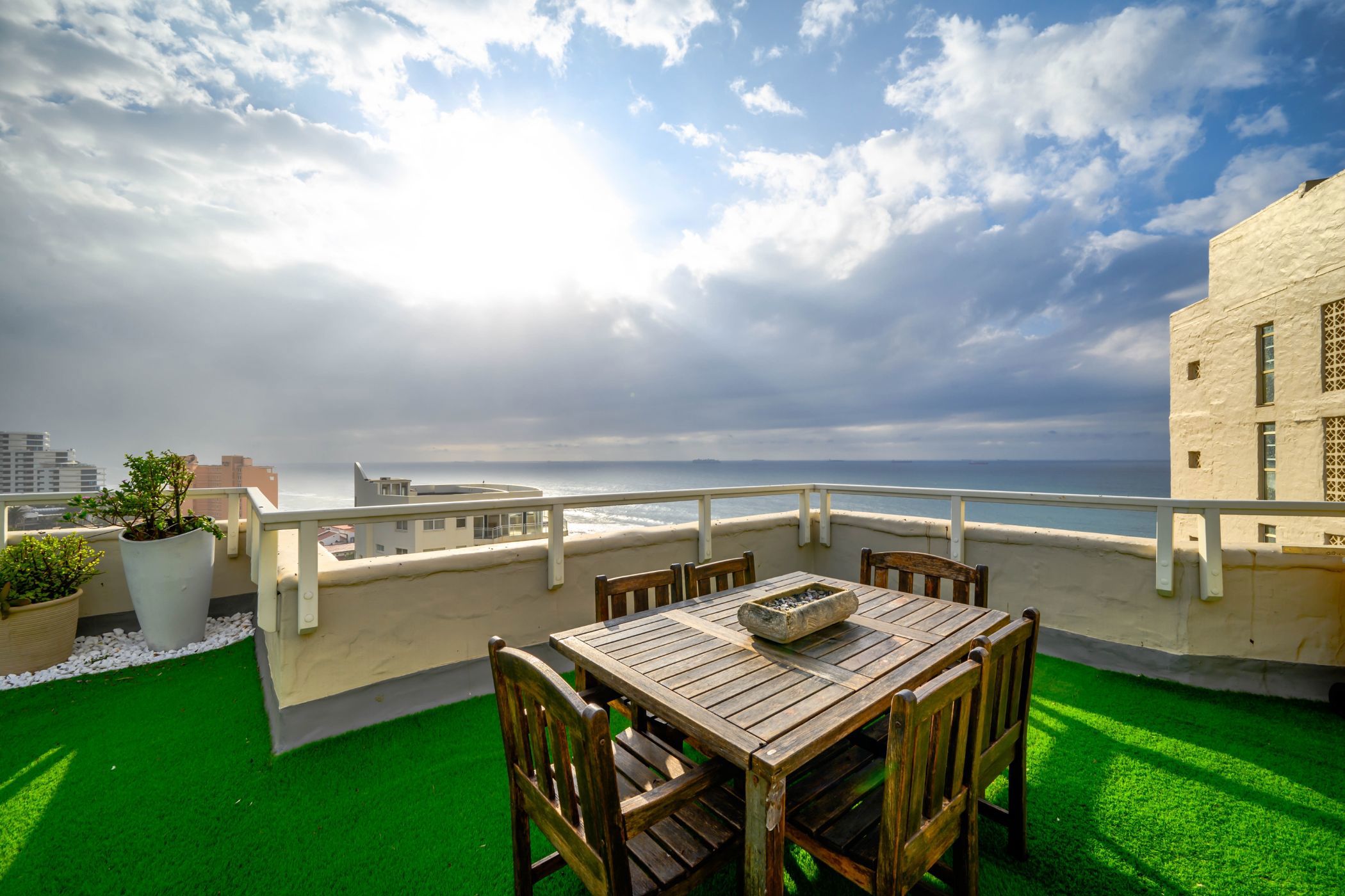 Apartment for sale in uMhlanga Rocks - 1ND1652429