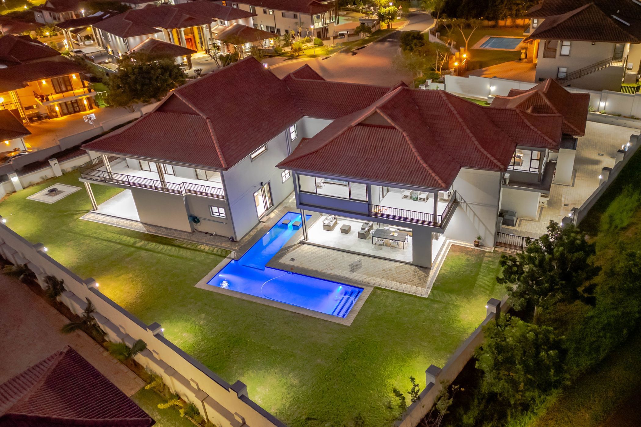 Double-storey house for sale in Izinga - 1ND1620654