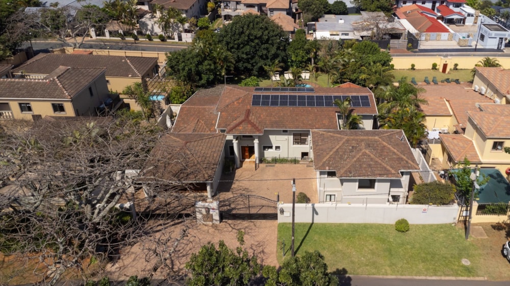 Guesthouse for sale in uMhlanga Rocks - 1ND1653923