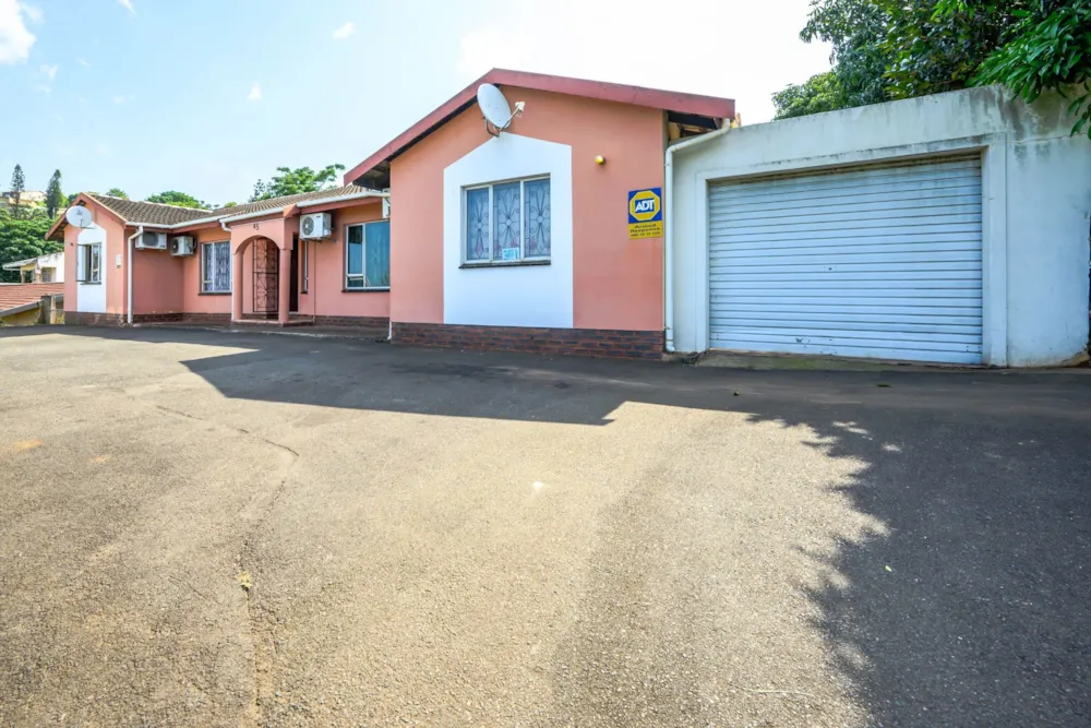 House for sale in Everest Heights - 1ND1653841