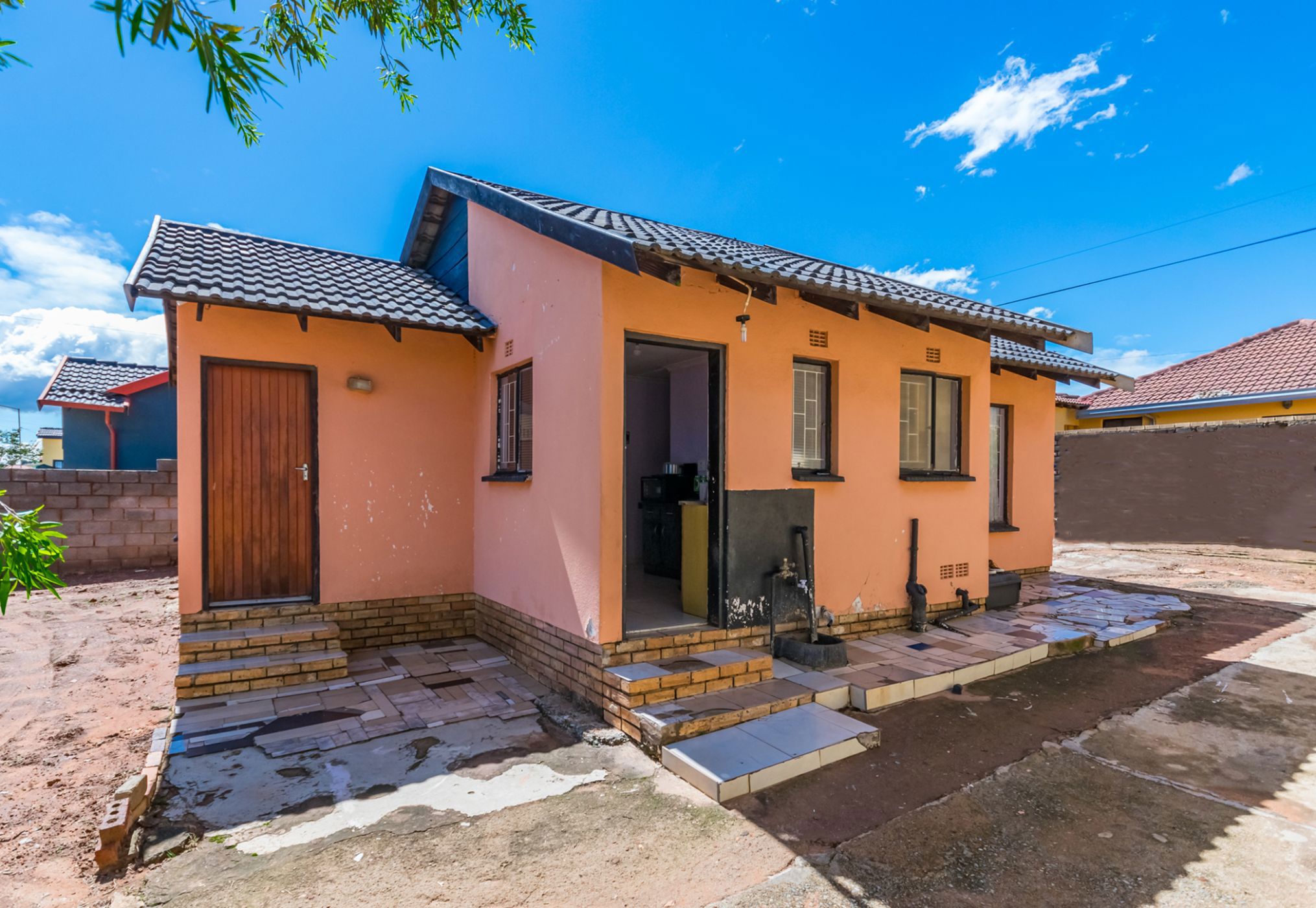 House for sale in Kagiso - 1KR1739967