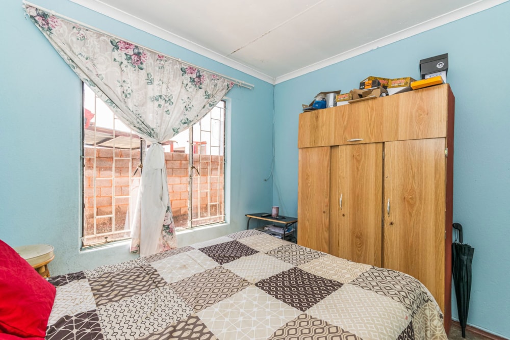 House for sale in Kagiso - 1KR1739967