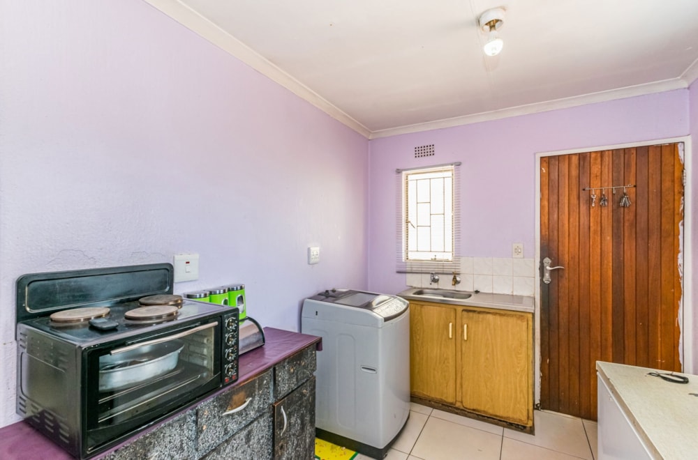 House for sale in Kagiso - 1KR1739967