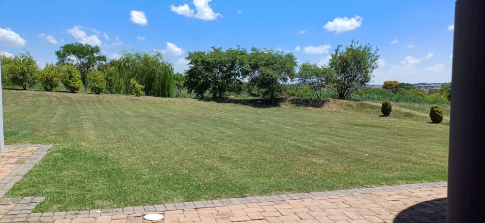 Golf estate house to rent in Blue Valley Golf Estate - CNL1655839 Golf estate house to rent in Blue Valley Golf Estate - CNL1655839