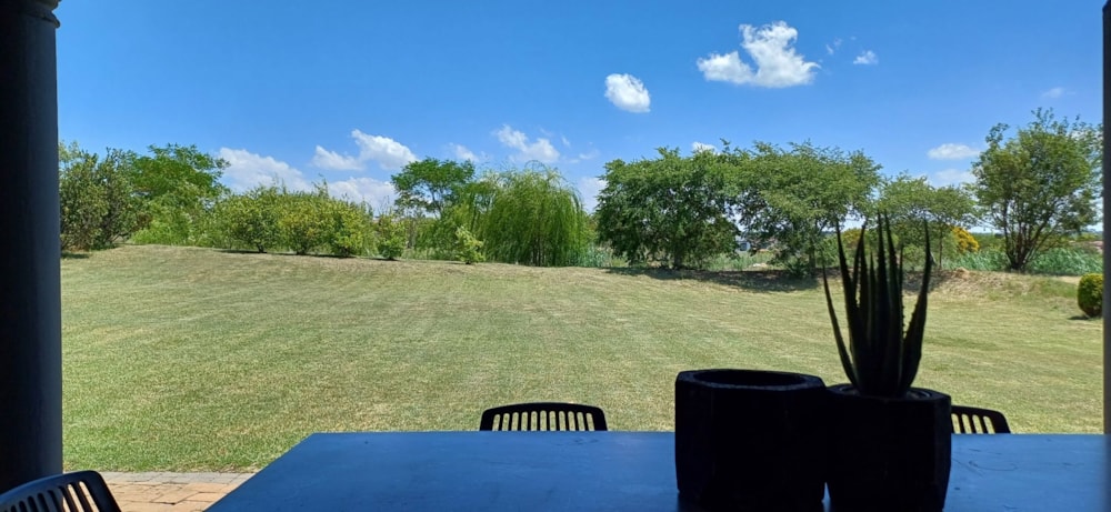 Golf estate house to rent in Blue Valley Golf Estate - CNL1655839 Golf estate house to rent in Blue Valley Golf Estate - CNL1655839