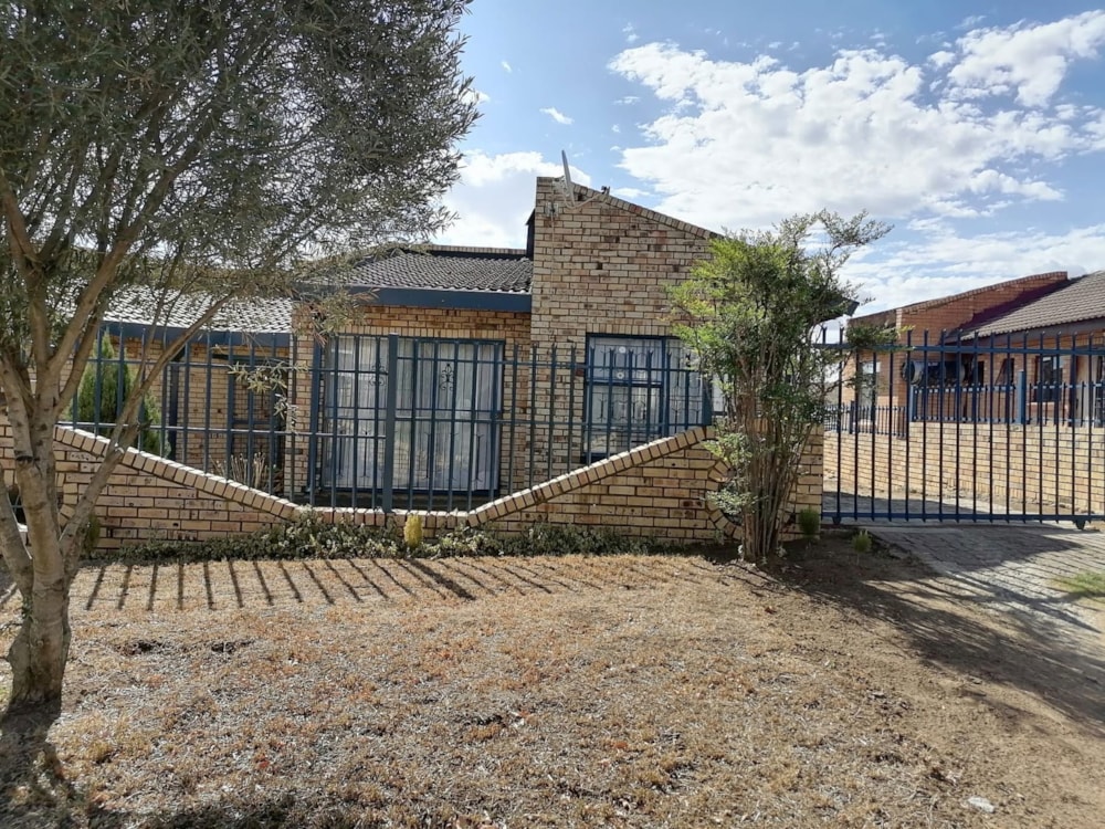 House for sale in Bakenpark - 1BTH1651452