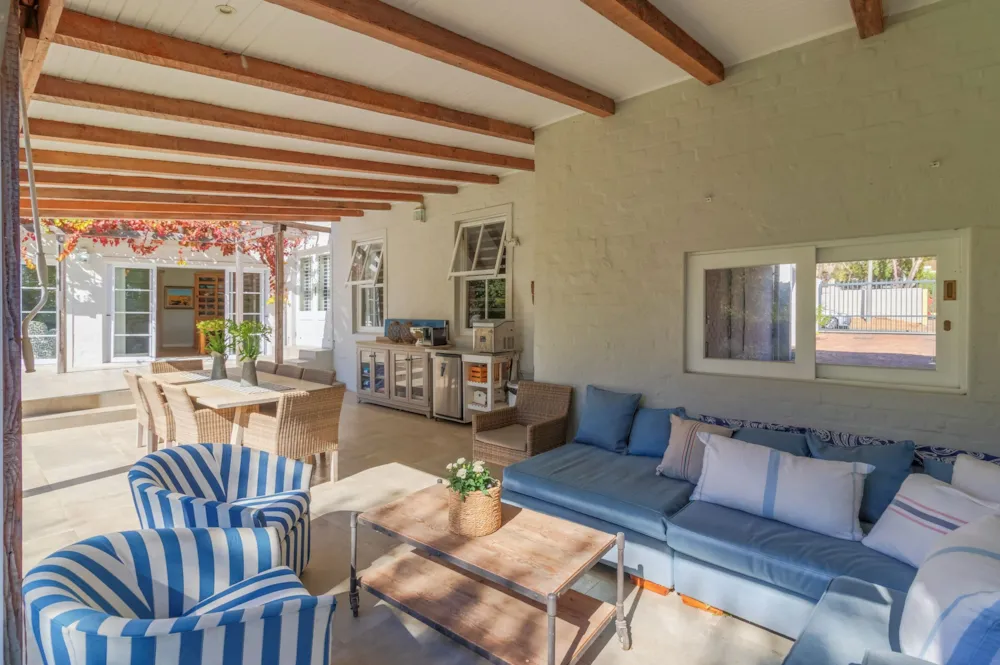 Double-storey house sold in Paradyskloof - ST1713284 Double-storey house sold in Paradyskloof - ST1713284