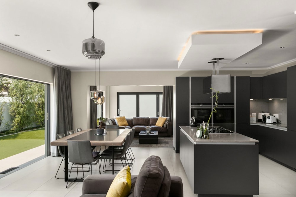 Double-storey cluster let in Bryanston - JBL1630504 Double-storey cluster let in Bryanston - JBL1630504