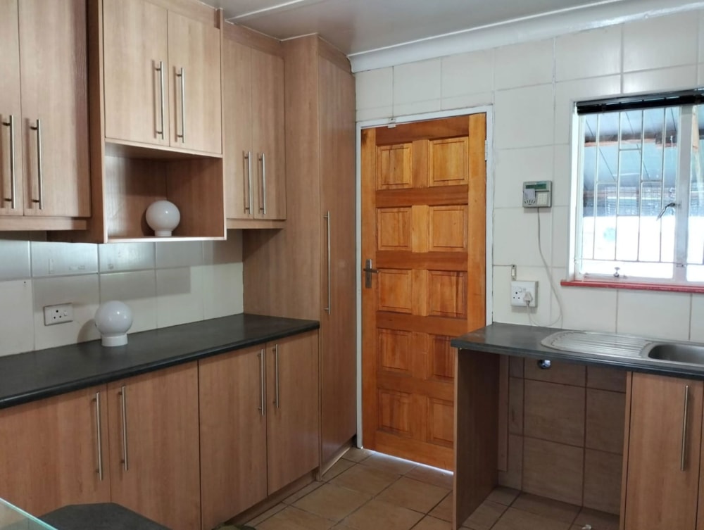 House let in Uitsig, Bloemfontein - 1BX1684960 House let in Uitsig, Bloemfontein - 1BX1684960