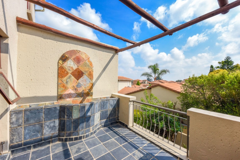 Loft sold in Douglasdale - FW1689345 Loft sold in Douglasdale - FW1689345