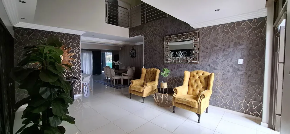 Double-storey house to rent in Bendor - 1PS1755001 Double-storey house to rent in Bendor - 1PS1755001