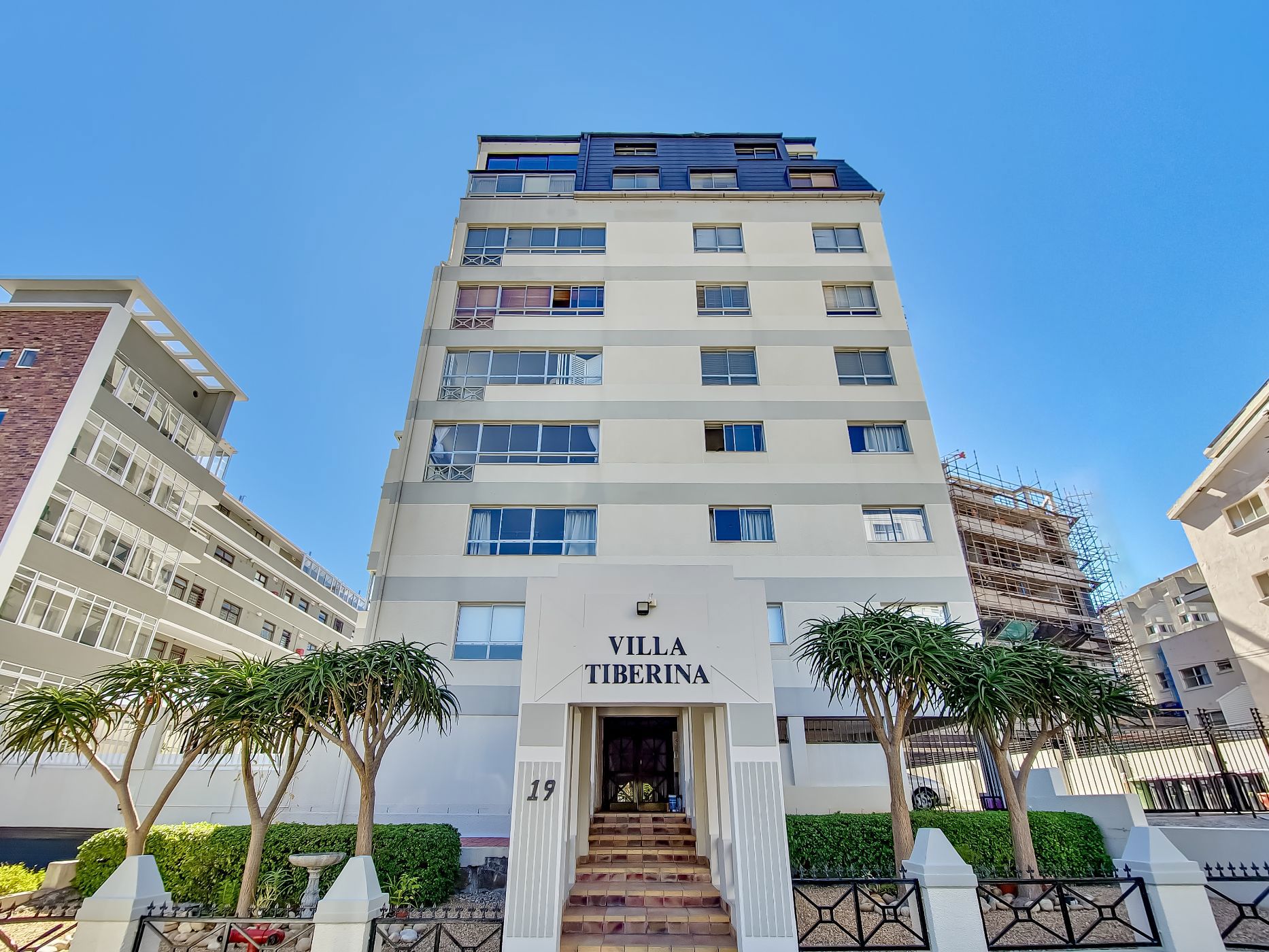Apartment sold in Sea Point - AS1654199