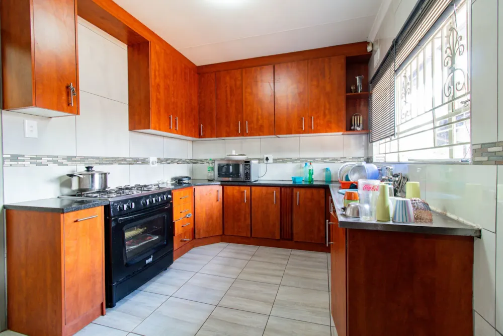 House sold in Lenasia South - 1GV1652548 House sold in Lenasia South - 1GV1652548