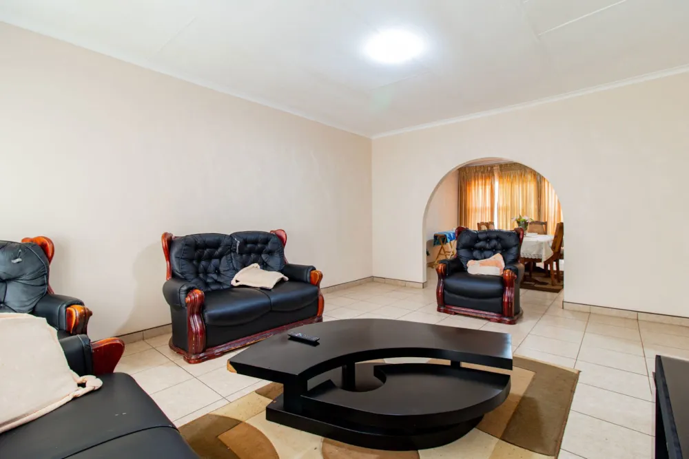 House sold in Lenasia South - 1GV1652548 House sold in Lenasia South - 1GV1652548