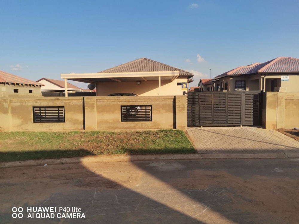 House for sale in Vanderbijlpark CE 7 - 1VT1652992 House for sale in Vanderbijlpark CE 7 - 1VT1652992