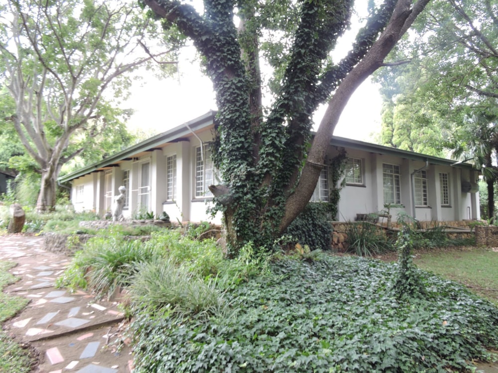 Mixed use farm for sale in Rustenburg - 1RU1653199