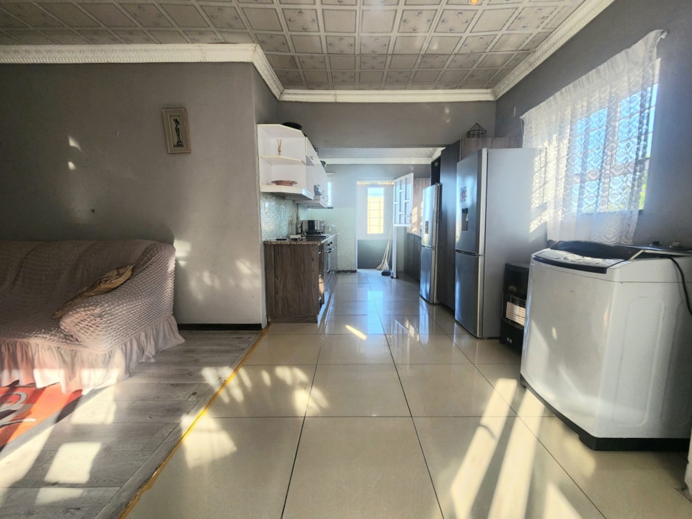 House for sale in Woodlands, Montclair - 1WB1654358