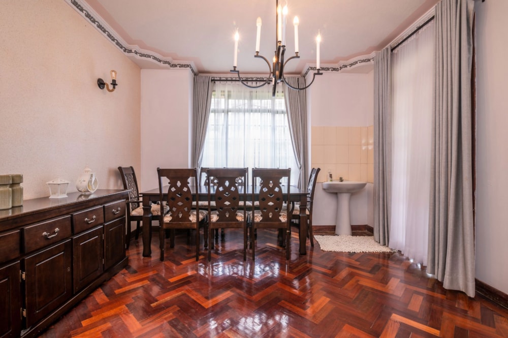 House for sale in Karen, Kenya - 3KE1695425 House for sale in Karen, Kenya - 3KE1695425