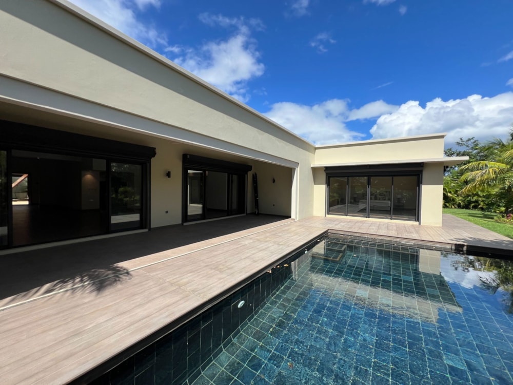 Security estate home for sale in Black River, Mauritius - MUR1653171