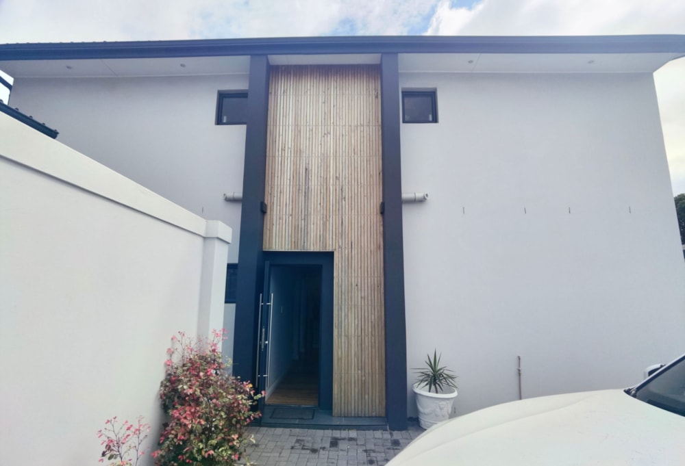 Double-storey house to rent in Upper Walmer - 1PLZ1705430 Double-storey house to rent in Upper Walmer - 1PLZ1705430