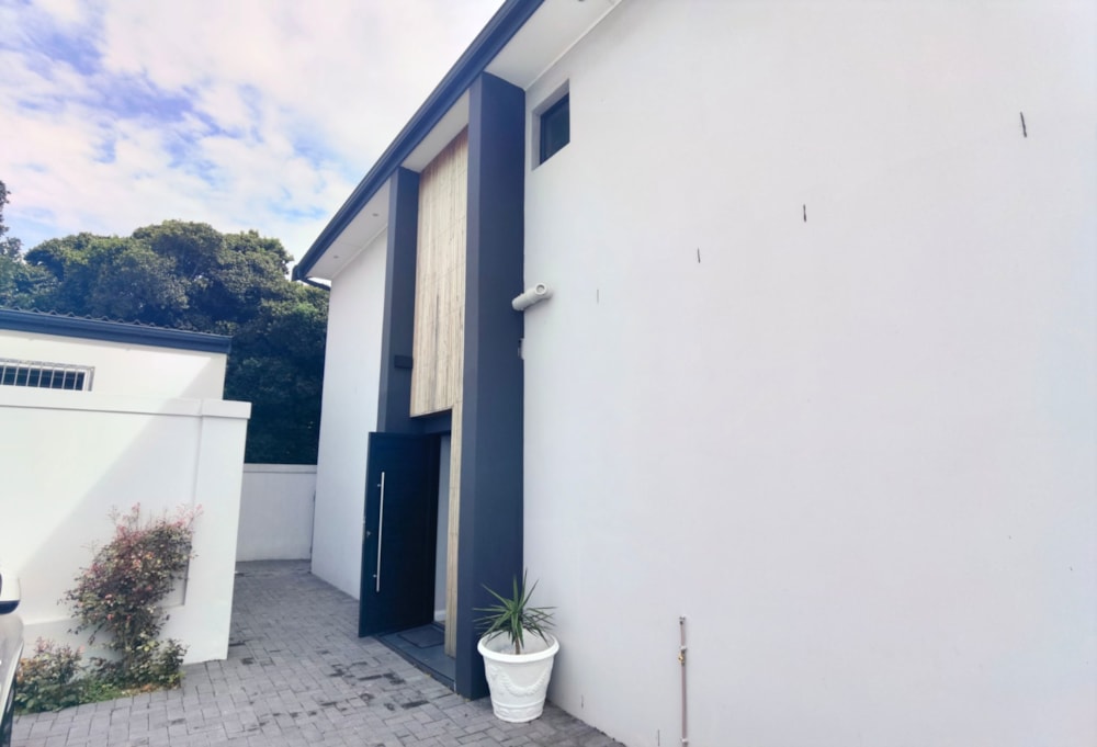 Double-storey house to rent in Upper Walmer - 1PLZ1705430 Double-storey house to rent in Upper Walmer - 1PLZ1705430