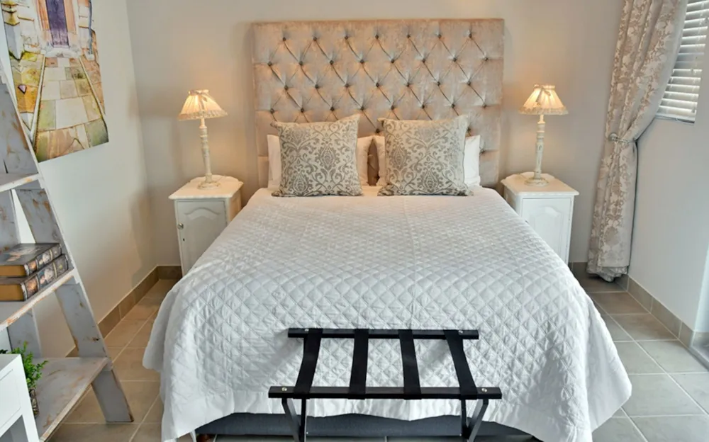 Apartment to rent in Newton Park - 1PLZ1757140