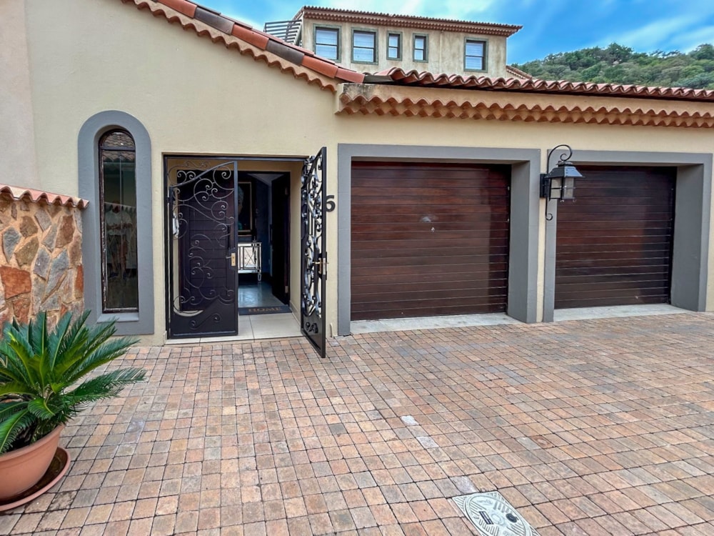 Security estate home sold in Estate D Afrique - 1HR1653583 Security estate home sold in Estate D Afrique - 1HR1653583