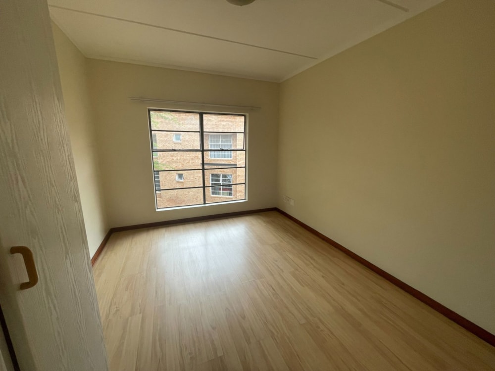 Bachelor apartment for sale in Hillcrest, Pretoria - PT1653573 Bachelor apartment for sale in Hillcrest, Pretoria - PT1653573