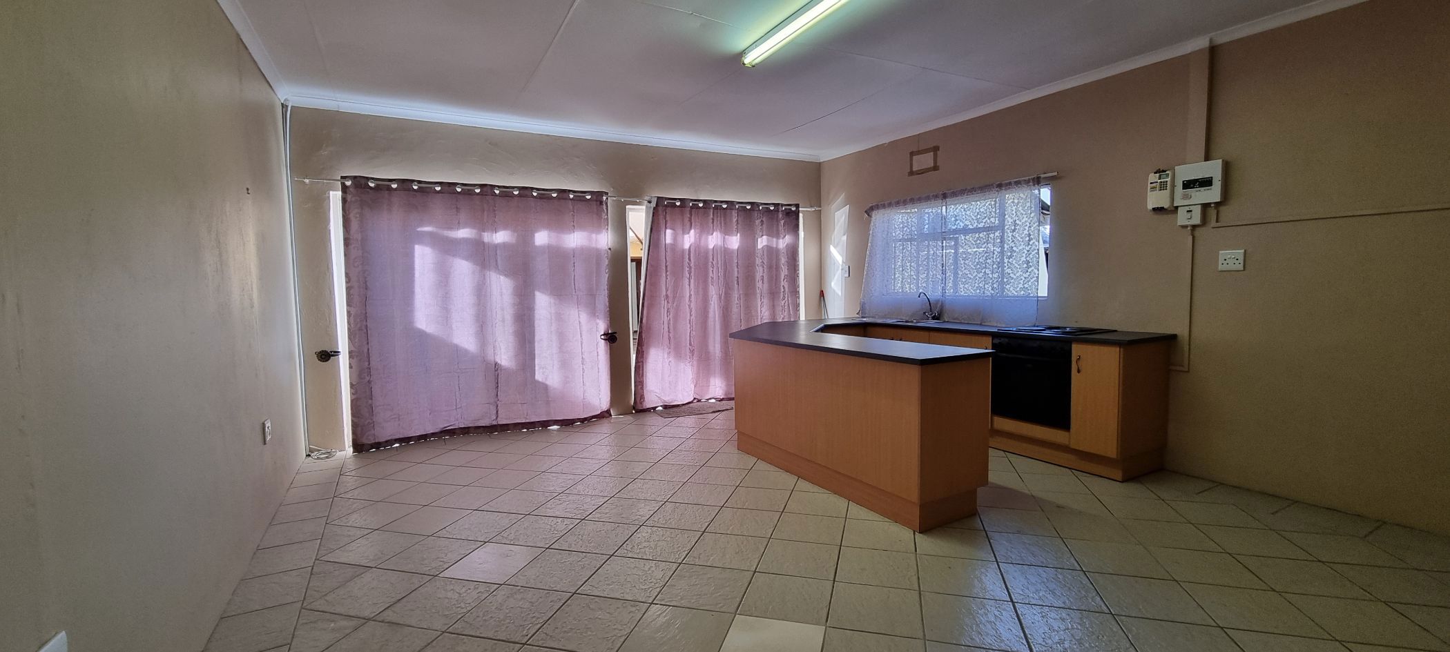 Apartment to rent in New Park - 1KJ1723983