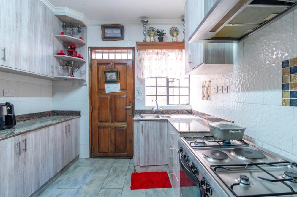 Townhouse for sale in Langata, Kenya - 3KE1693100 Townhouse for sale in Langata, Kenya - 3KE1693100