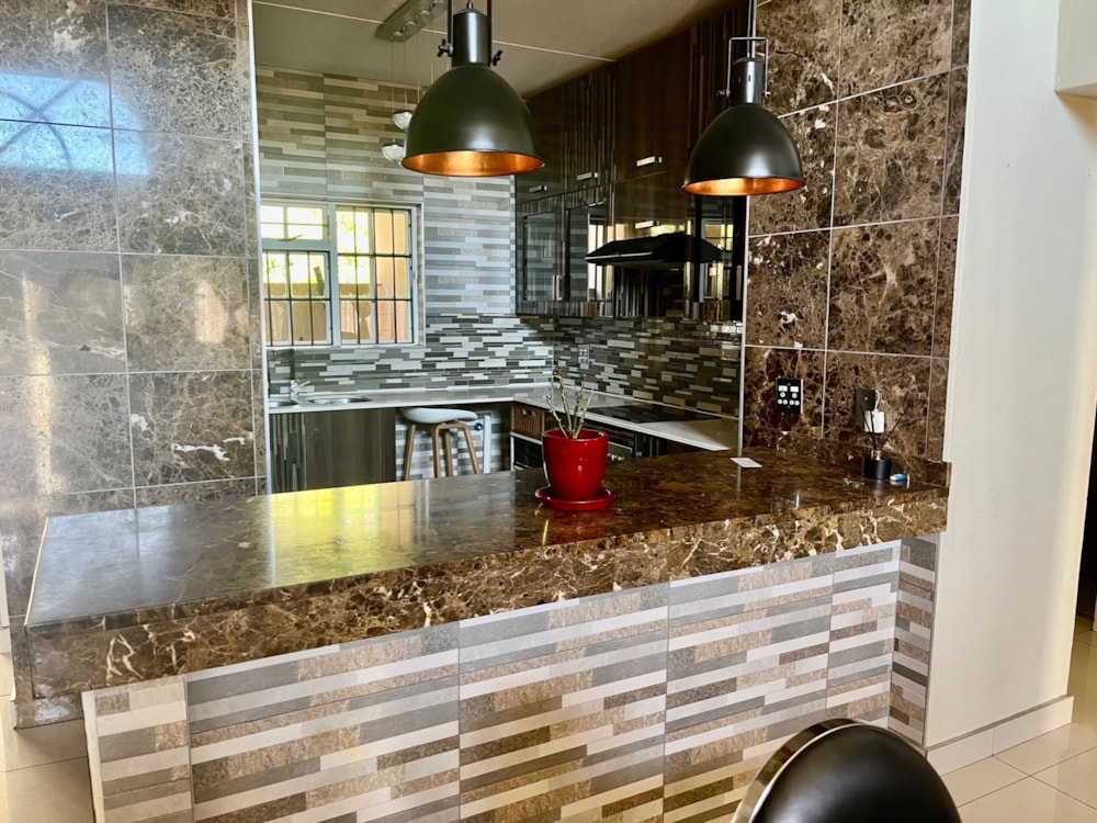 Apartment let in Hyde Park, Sandton - JBL1653890 Apartment let in Hyde Park, Sandton - JBL1653890