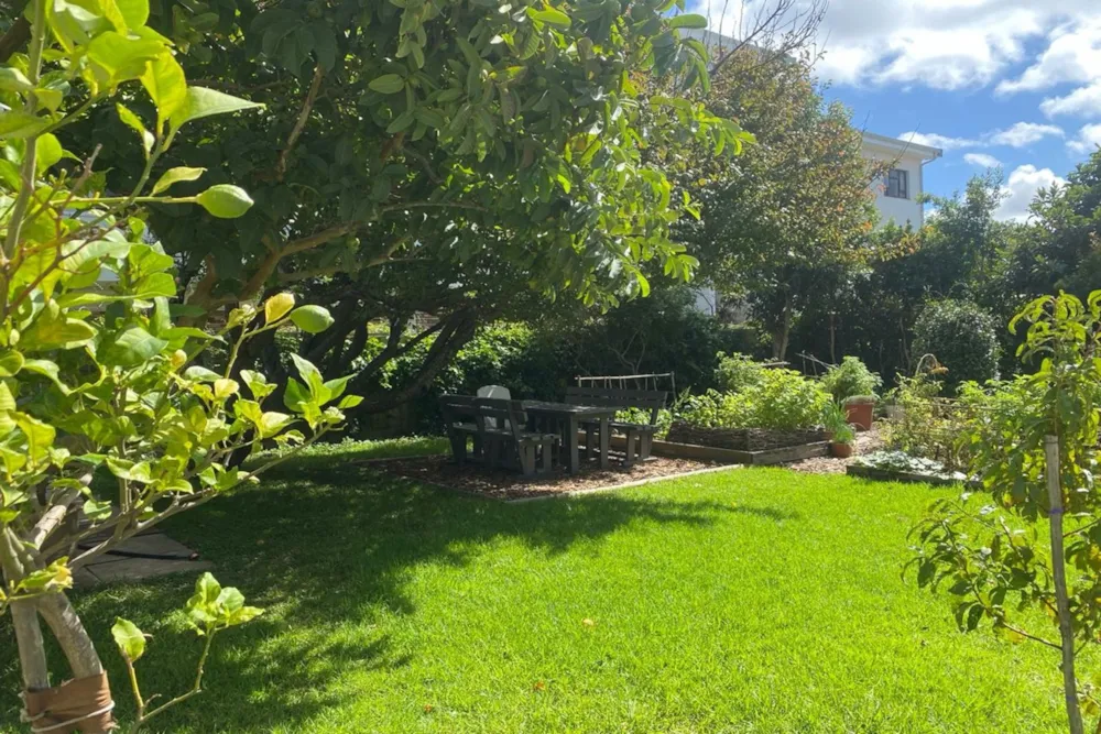 Apartment let in Kenilworth, Cape Town - RBL1719823 Apartment let in Kenilworth, Cape Town - RBL1719823