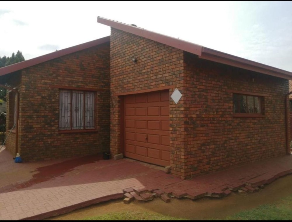 House for sale in Beverley Hills, Evaton - 1VT1654064 House for sale in Beverley Hills, Evaton - 1VT1654064