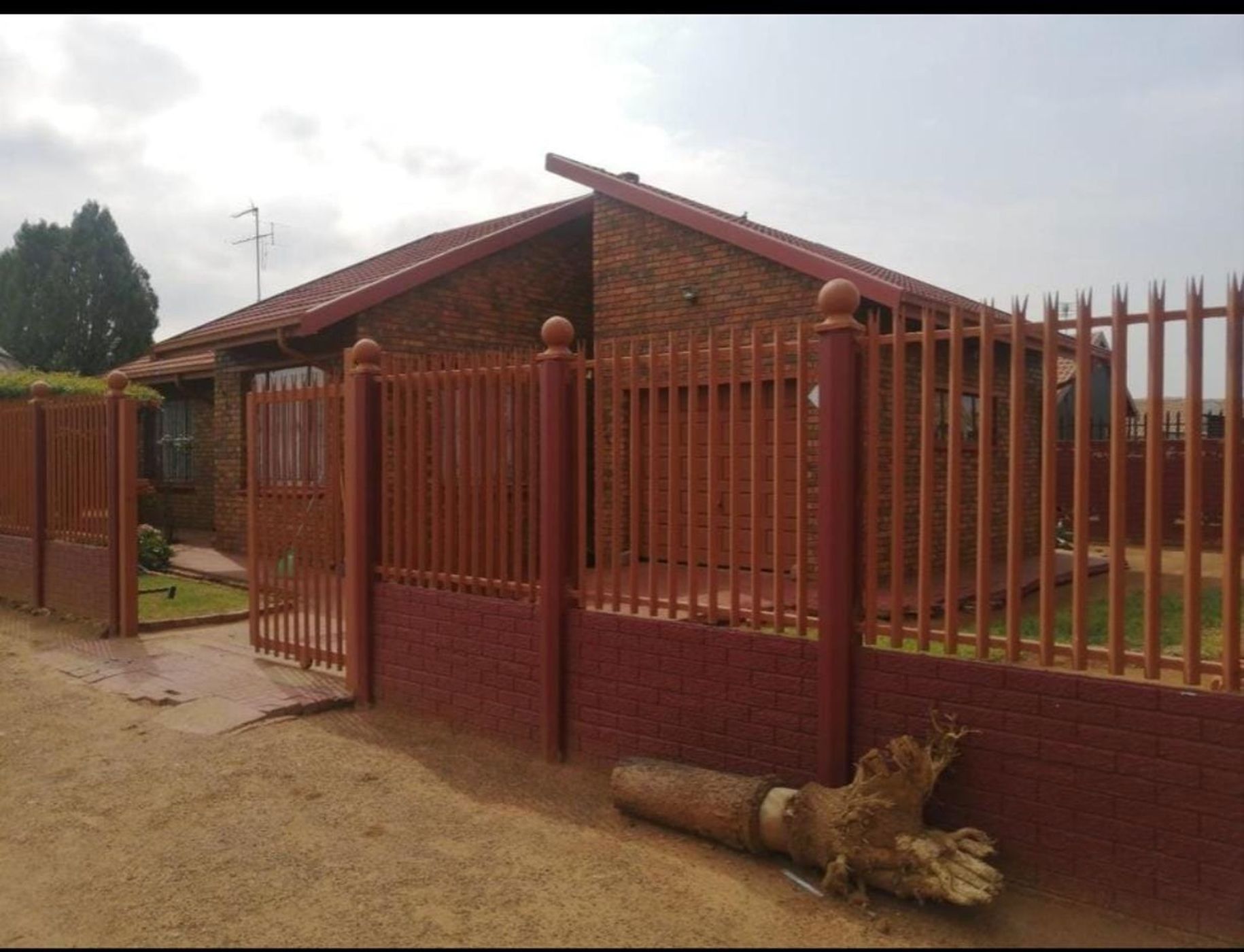 House for sale in Beverley Hills, Evaton - 1VT1654064