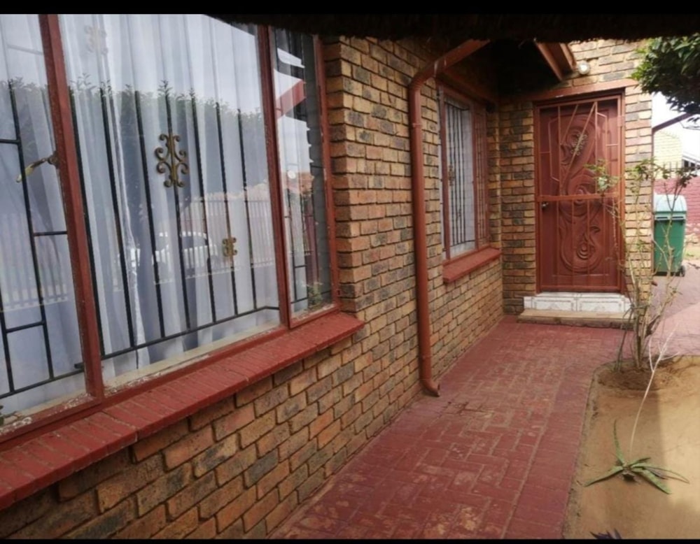 House for sale in Beverley Hills, Evaton - 1VT1654064 House for sale in Beverley Hills, Evaton - 1VT1654064