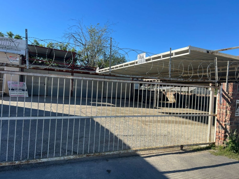 Commercial Building for sale in King Williams Town (Qonce) - 1MH1654528