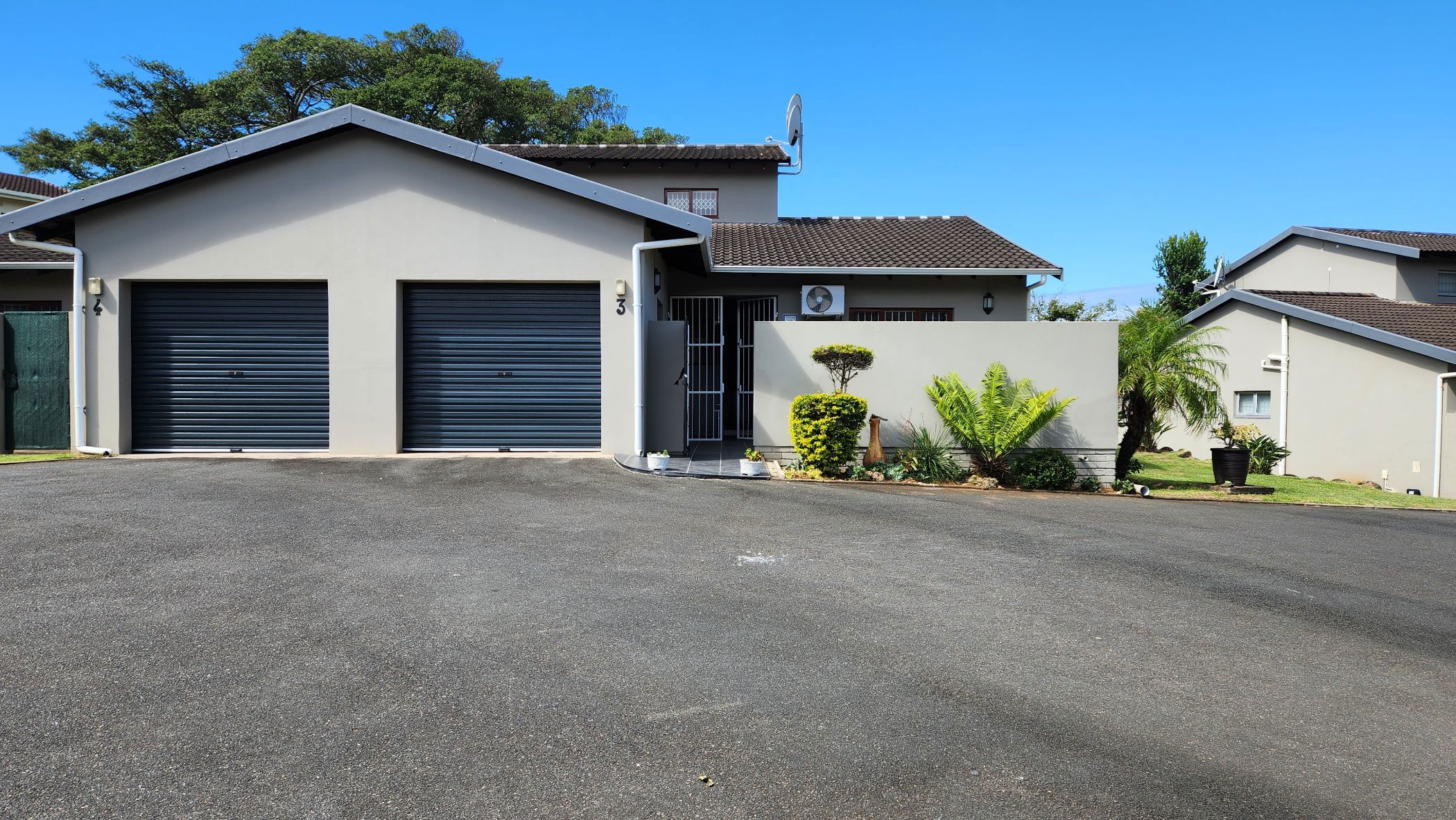 Townhouse to rent in Umtentweni - 1PSH1744667