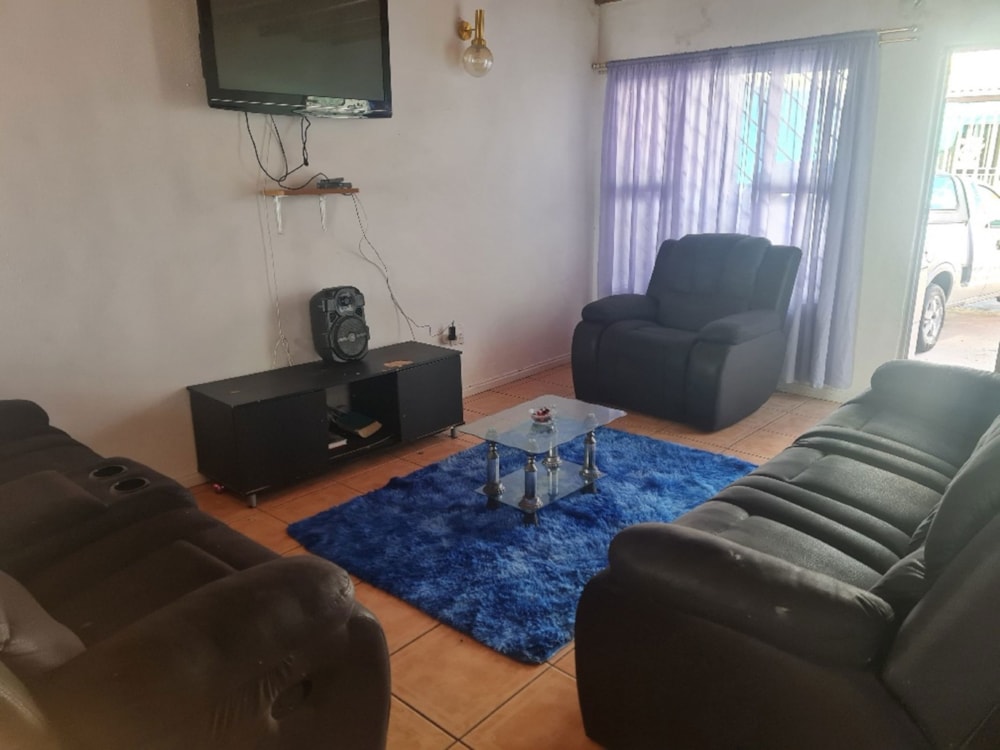 House to rent in Rocklands, Mitchells Plain - 1MN1727246