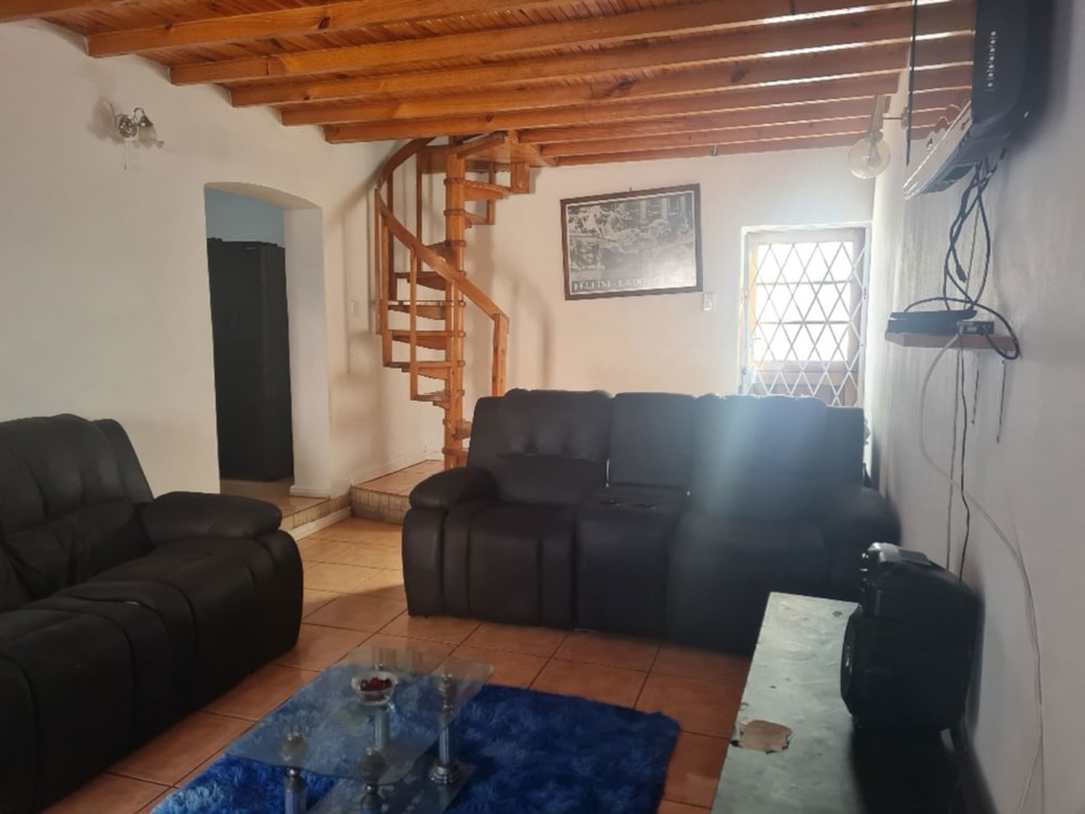 House to rent in Rocklands, Mitchells Plain - 1MN1727246