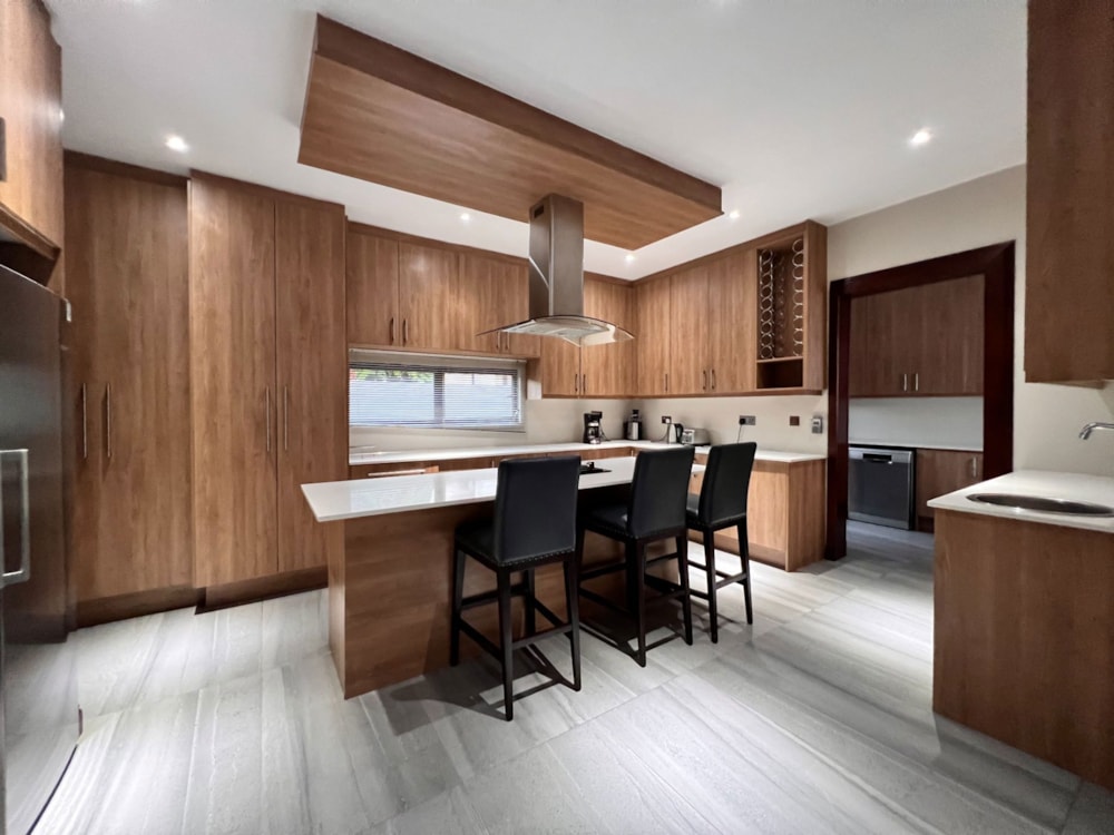 Double-storey apartment to rent in Roma, Zambia - 3ZA1654397