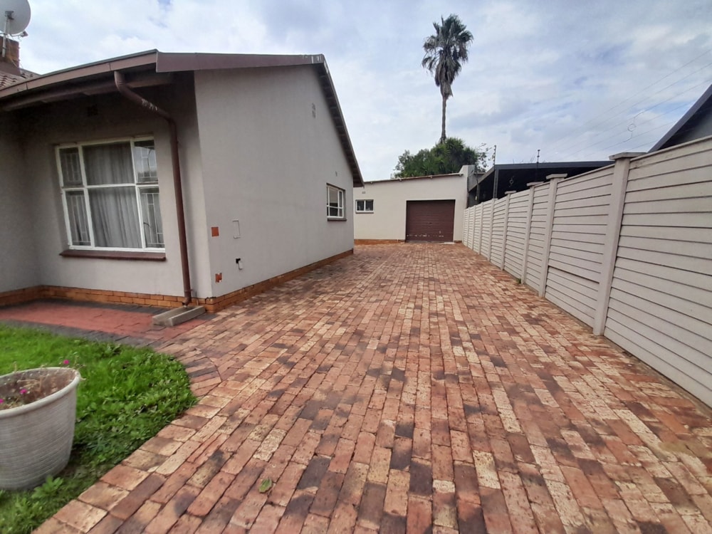 House for sale in Vanderbijlpark SE 6 - 1VT1654430