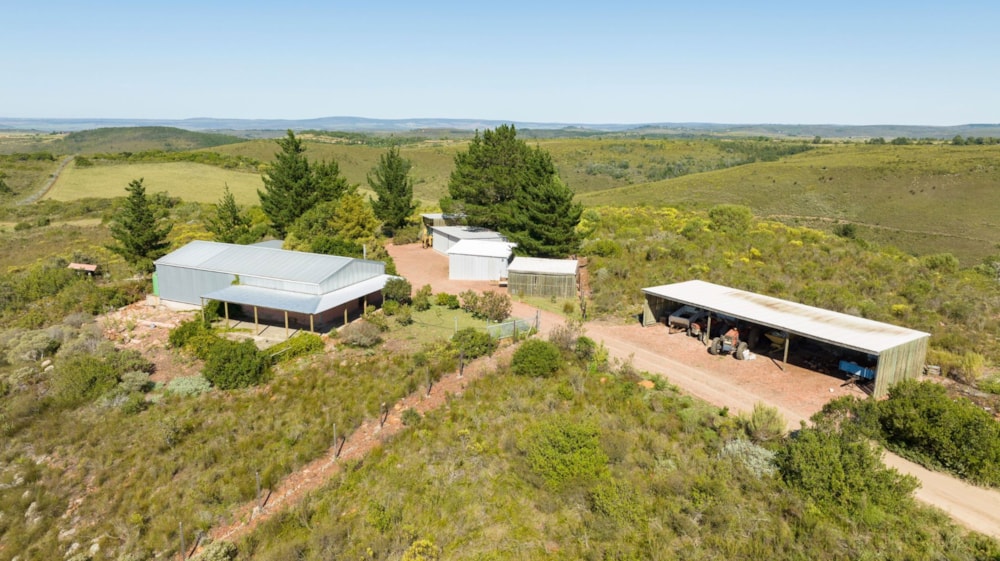 Game farm sold in Mossel Bay Rural - 1MB1654477 Game farm sold in Mossel Bay Rural - 1MB1654477