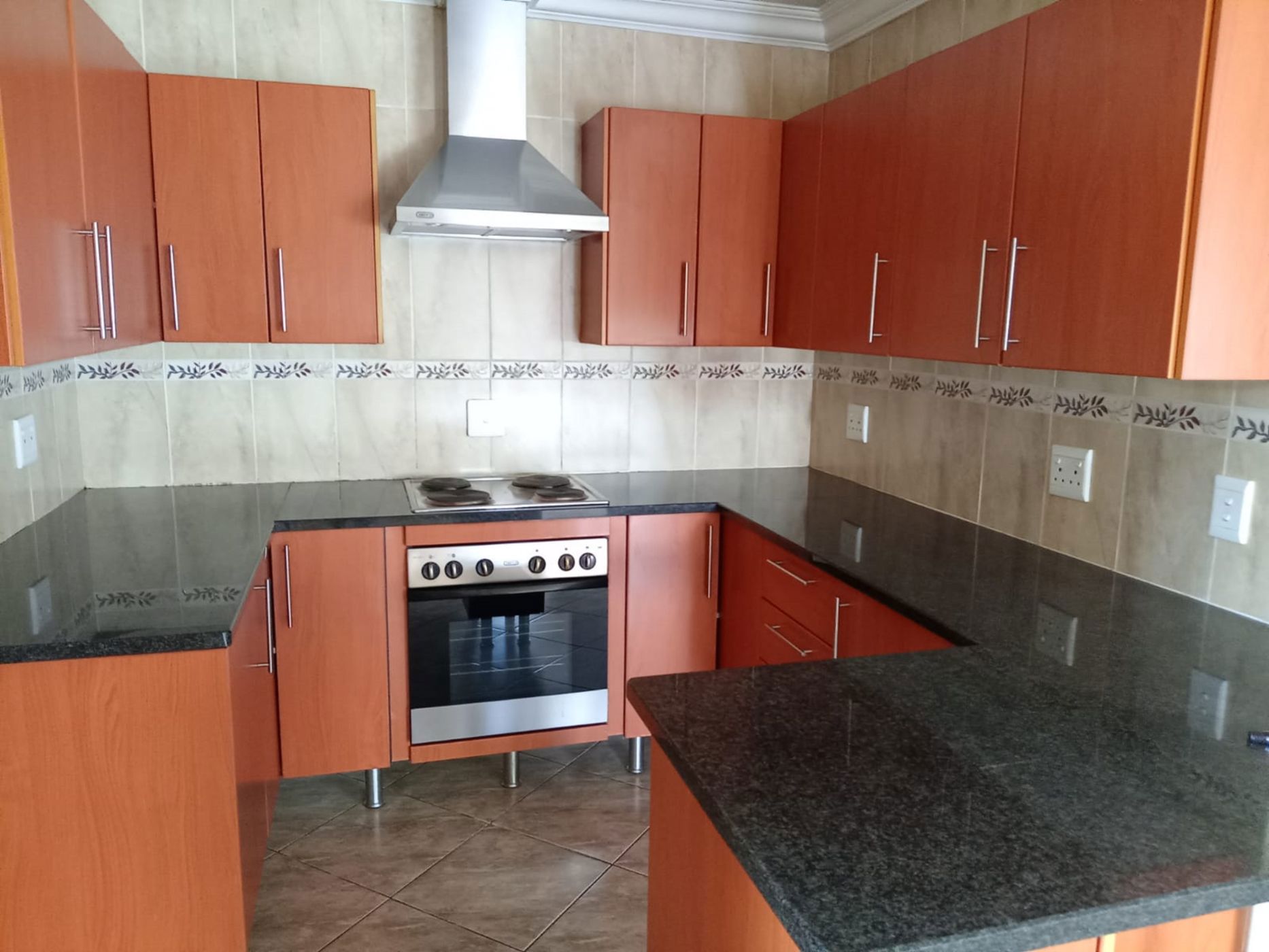 Townhouse to rent in Dunnottar - 1SP1754238