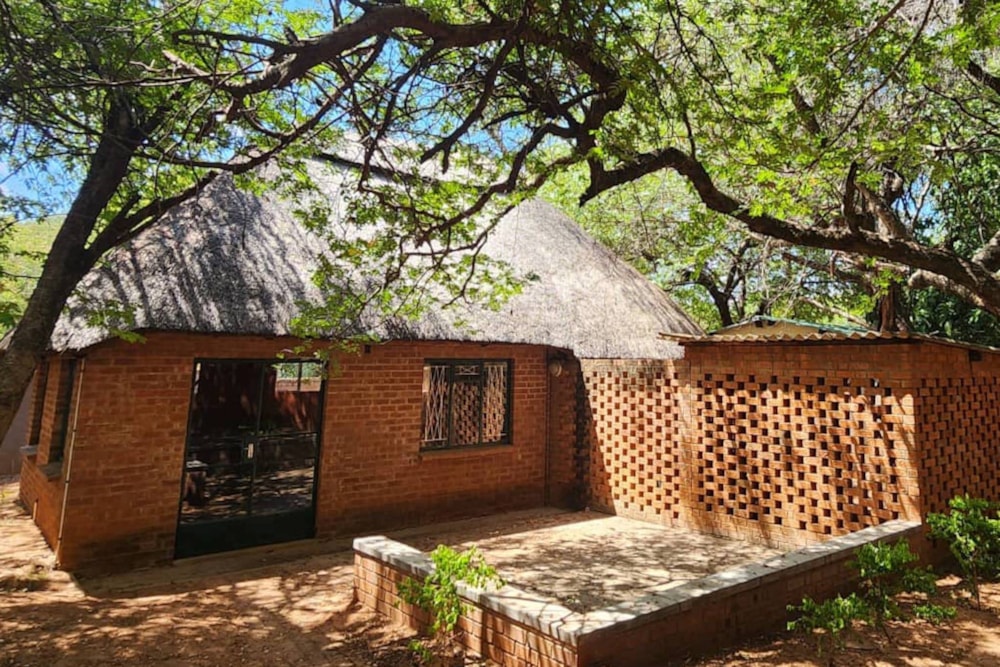 House for sale in Victoria Falls, Zimbabwe - 3ZB1654609